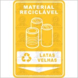 Material reciclável - Latas velhas 